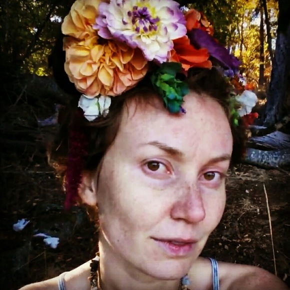 Profile Picture of Jessica Bray (@amuseinharmony) on Poshmark