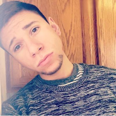 Profile Picture of J. Luis Reads (@JLReads) on Twitter