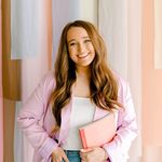 Profile Picture of hannah leigh davis (@hannah_davis) on Instagram