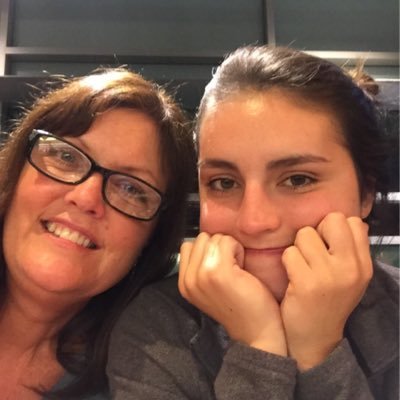 Profile Picture of LInda Tenes (@llten) on Twitter