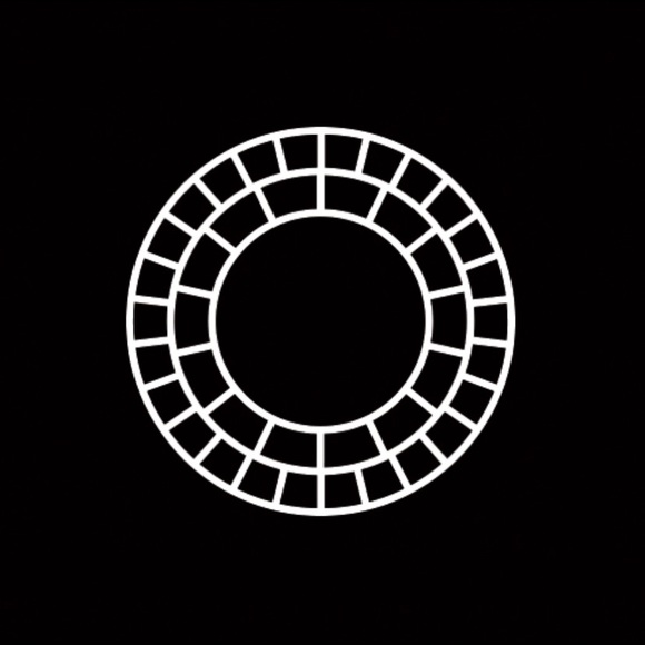 Profile Picture of Julia Shrager (@jules_shrags) on Poshmark