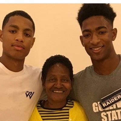 Profile Picture of Lauren Foster (@LaurenFoater) on Twitter