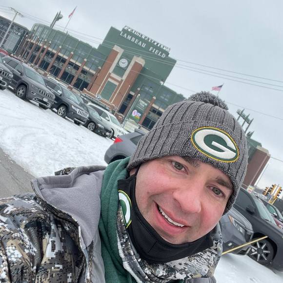 Profile Picture of Craig Baginski (@cmbaginski) on Poshmark