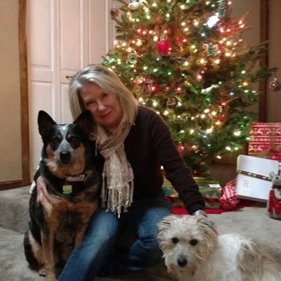 Profile Picture of Phyllis Becker (@mstruss1217) on Poshmark