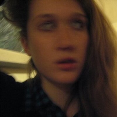 Profile Picture of Julia Layton (@wonkyoldcoot) on Twitter