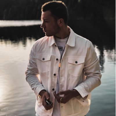 Profile Picture of John Winkler (@wiinklerjohn) on Twitter