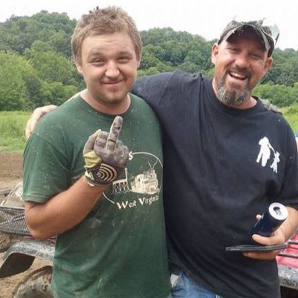 Profile Picture of Dolan Cramblett (@racerdolan08) on Poshmark