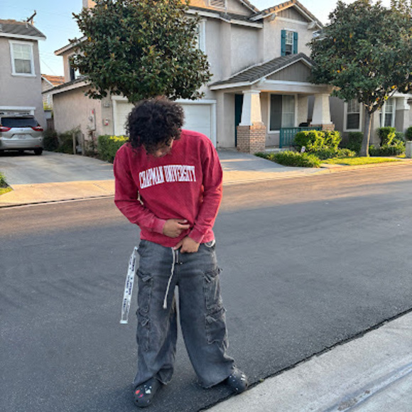 Profile Picture of Carlos Ferman (@carlosmferman88) on Poshmark