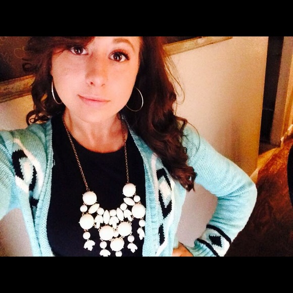 Alycia Sansoucie - Poshmark Profile Picture of Alycia Sansoucie (@asansoucie) on Poshmark