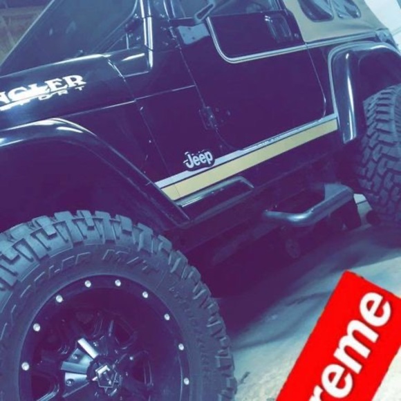 Profile Picture of Hunter Poole (@hunterpoole593) on Poshmark