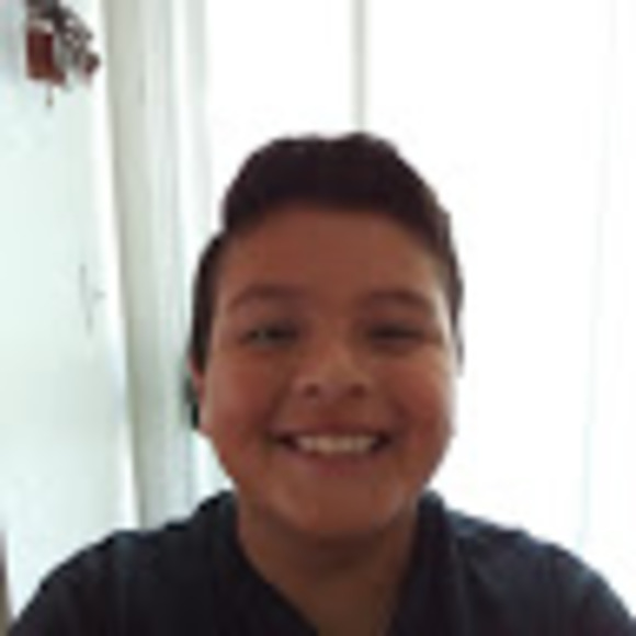 Profile Picture of D.m Dyllan (@dyllankuledud33) on Poshmark