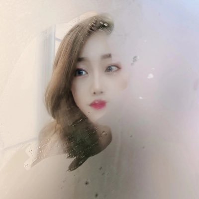 Profile Picture of Coco (@Amber58496935) on Twitter