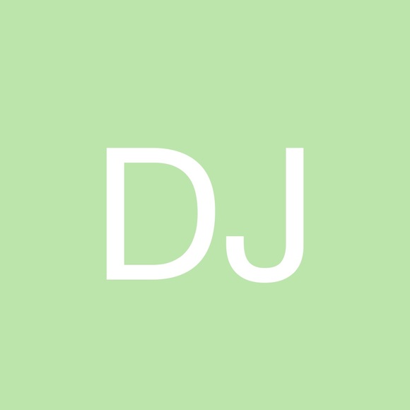 Profile Picture of Daniel Joyce (@danieljoyce) on Poshmark