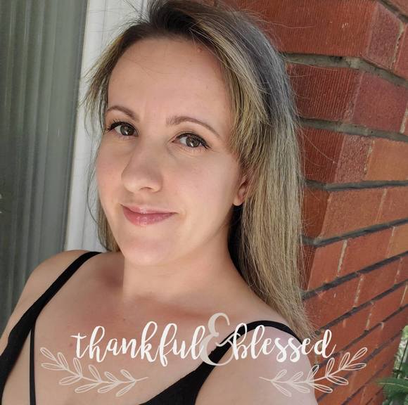 Amanda Rene - Poshmark Profile Picture of Amanda Rene (@amandarene860) on Poshmark