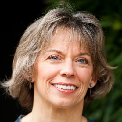 Profile Picture of Jenny K. Lyon (@@quiltskipper) on Twitter