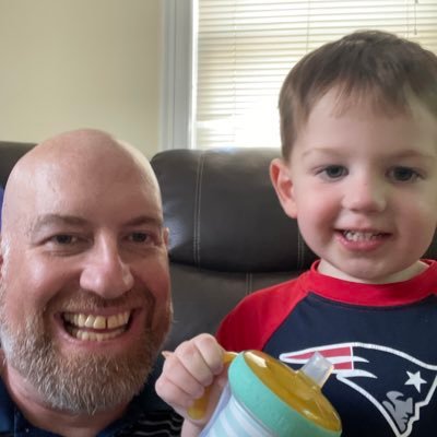 Profile Picture of Sean Paradis (@Wood_Dogg) on Twitter