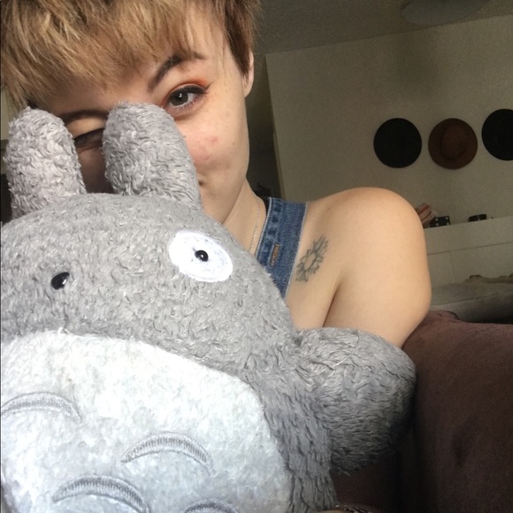 Profile Picture of Mae Campbell (@mae_campbell) on Poshmark