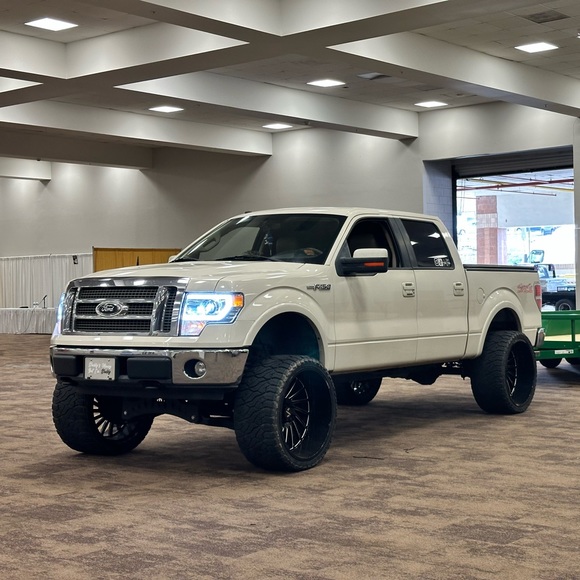 Profile Picture of Justin Freeze (@justinsfreeze) on Poshmark