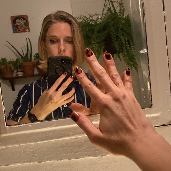 Profile Picture of Dani Harris (@daniharris745) on Poshmark