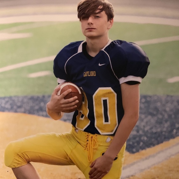 Profile Picture of Ryder Winiger (@ryderwiniger2) on Poshmark