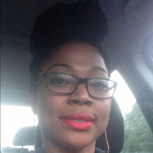 Elisa Chapmon - Poshmark Profile Picture of Elisa Chapmon (@echapmon) on Poshmark