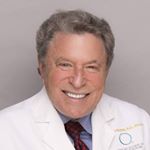 Profile Picture of Dr. Richard Ellenbogen (@drellenbogen) on Instagram