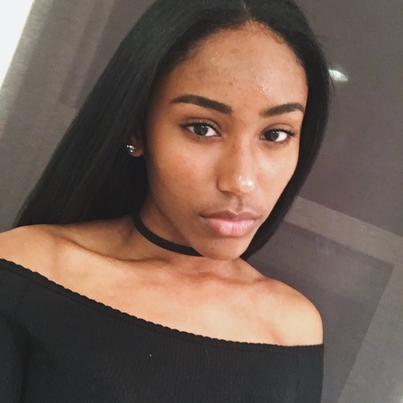 Madison Quinn - Poshmark Profile Picture of Madison Quinn (@madquinn) on Poshmark