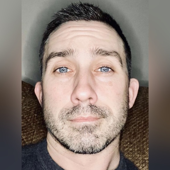 Profile Picture of Jim Powell (@powellz13) on Poshmark