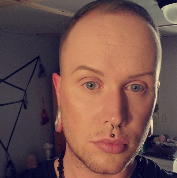 Profile Picture of Kyle Caudell (@kylecaudell) on Poshmark