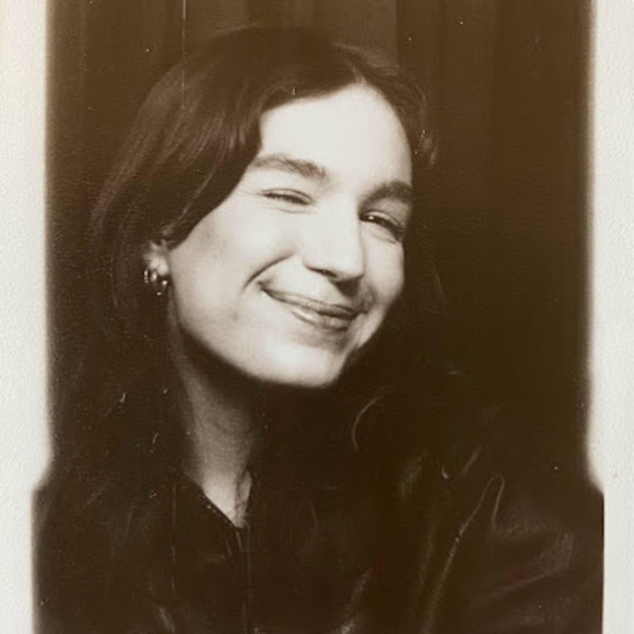 Profile Picture of Briana Esteves (@brianaesteves5) on Poshmark