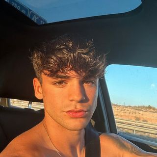 Profile Picture of ALEJANDRO LOPEZ (@alexlopezl4) on Instagram