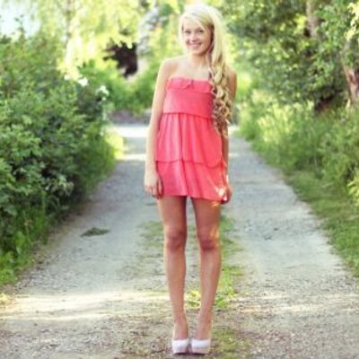 Profile Picture of Julia Bridges (@julialove1249) on Twitter