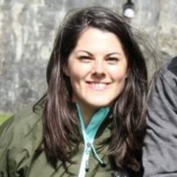 Profile Picture of Danielle Hendricks (@daniellehend116) on Poshmark