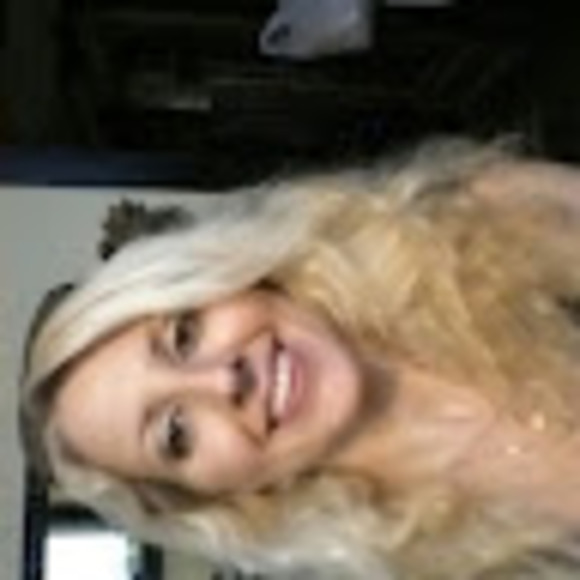 Profile Picture of Tiffany Ensor (@tiffanyensor) on Poshmark