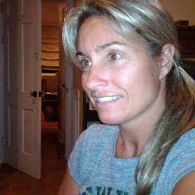 Profile Picture of Sandra Devlin (@sandrajean07) on Twitter