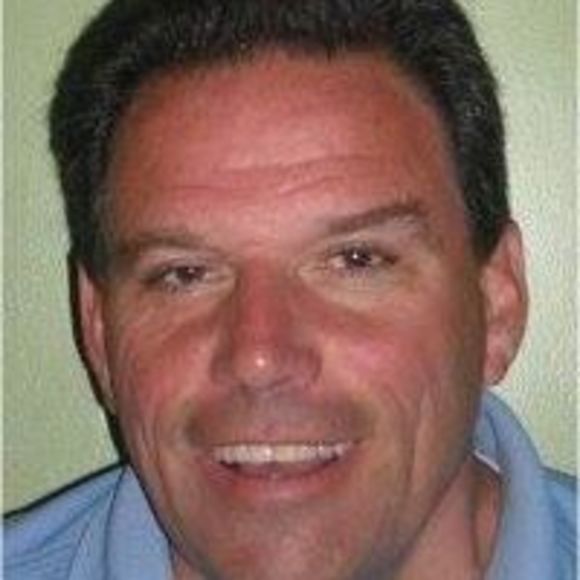 Profile Picture of David Waldman (@davidwaldman) on Poshmark