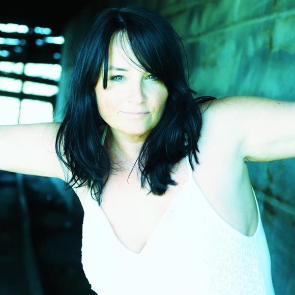 Profile Picture of Paula Slaughter (@paulaslaughter) on Poshmark