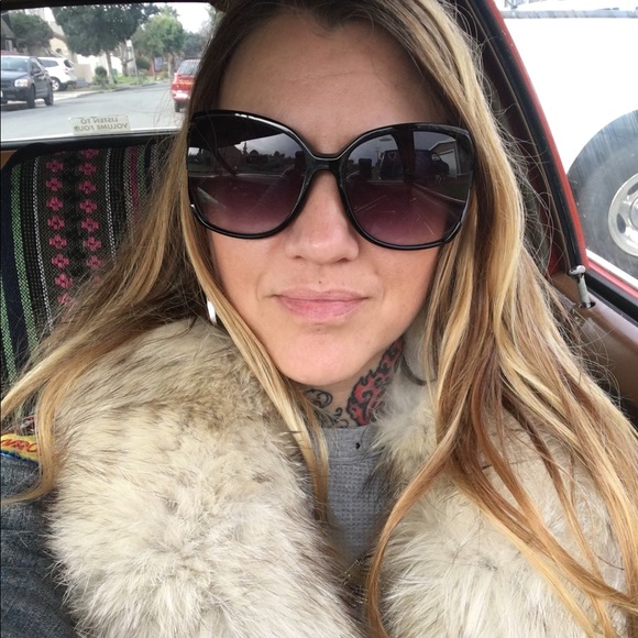 Profile Picture of Sweet cicely Daniher (@sweettransam) on Poshmark