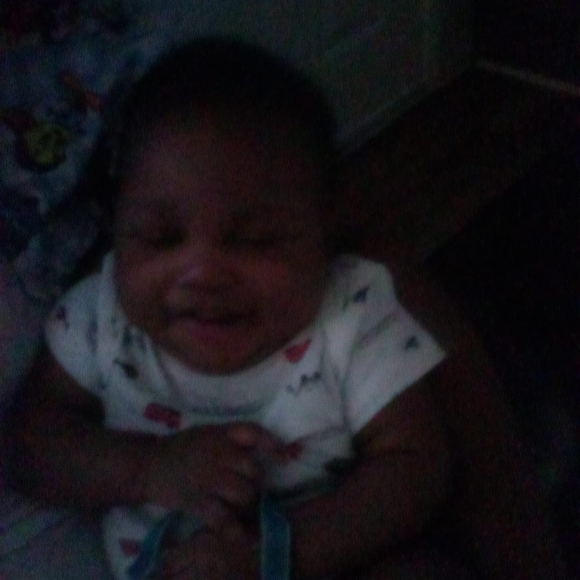 Profile Picture of Andrea Wright (@anwr121) on Poshmark