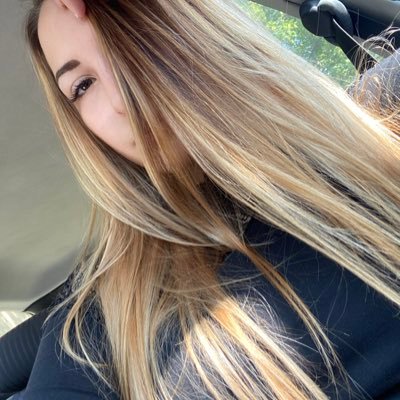 Profile Picture of Karol (@KarolTomkova) on Twitter
