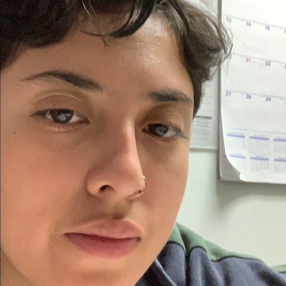 Profile Picture of Lizbeth Canche (@liz383) on Poshmark