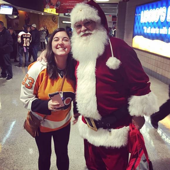 Profile Picture of Kate Lynagh (@katelynagh04) on Poshmark