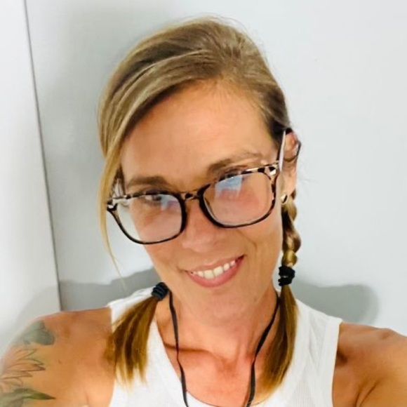 Profile Picture of Christina Hagerman (@chrissyseaborg) on Poshmark