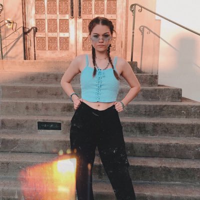 Profile Picture of Taryn Roberts (@Taryn_Roberts_) on Twitter