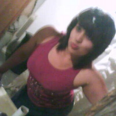 Profile Picture of ESTHER ESQUIVEL (@CRAYOLA69) on Twitter