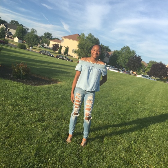 Profile Picture of Jhomairy Ogando (@jhomairy) on Poshmark