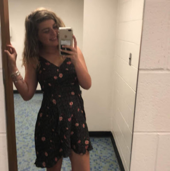 Profile Picture of Chandler Lawrence (@lawrchan) on Poshmark