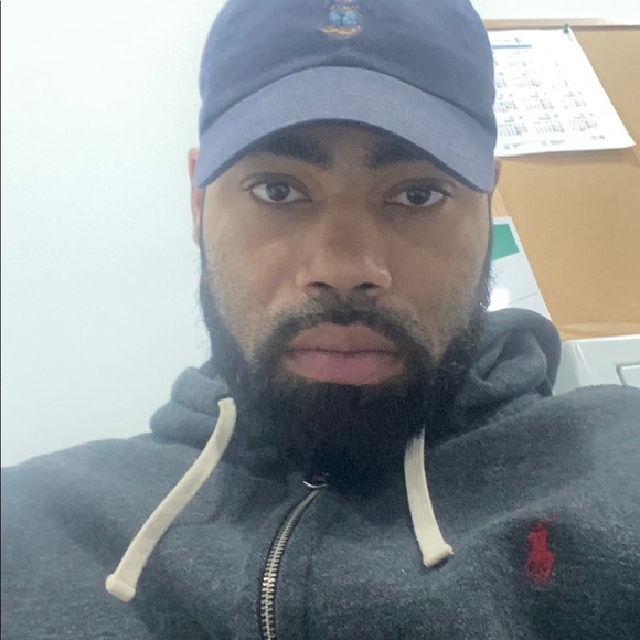 Profile Picture of Terrence Chapman (@tchap8719) on Poshmark