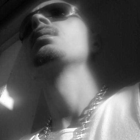 Jesse Brumley - Poshmark Profile Picture of Jesse Brumley (@jesse_brumley) on Poshmark