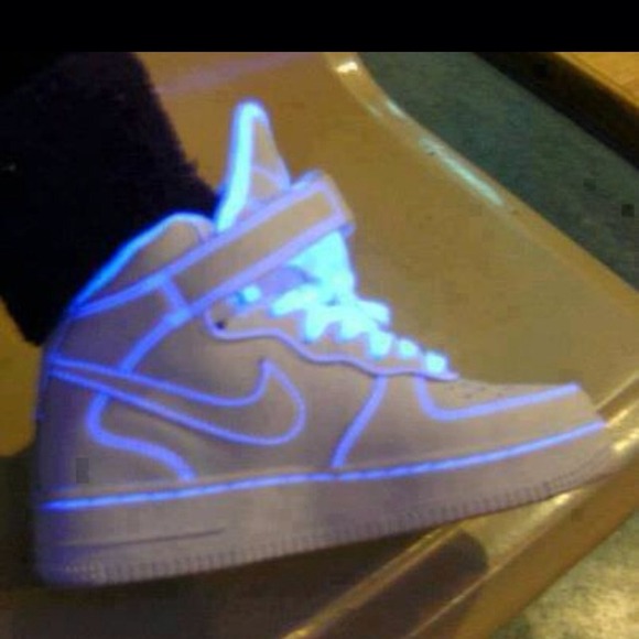 Profile Picture of Matt Vann (@mattsmirh) on Poshmark